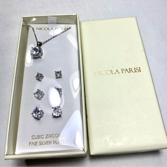 Nicola Parisi Cubic Zirconia Pendant and earrings - Picture 3 of 7